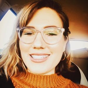 Meet your Posher, Lauran